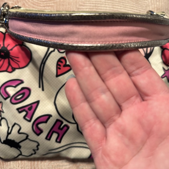 Coach Pink and Cream Women's Bag - Picture 3 of 7